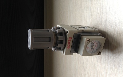 車速傳感器，輪速傳感器