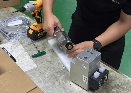 博揚工程師成功組裝并檢測組合閥，彰顯專業(yè)實力確保品質(zhì)